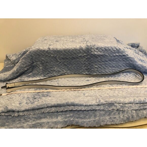 Simply Vera Vera Wang Ganesa Shoulder Bag/Crossbody - Picture 15 of 15